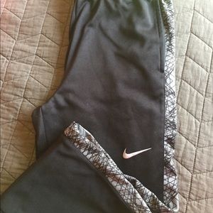 Nike boys sz large dri fit pants